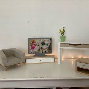 Dollhouse Furniture Set— 18” Dolls